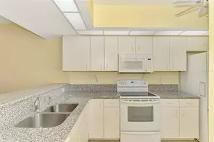 402 Laurel Lake Dr, Venice, FL 34292 - Photo 25