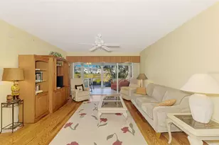 402 Laurel Lake Dr, Venice, FL 34292 - Photo 19