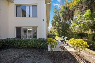 821 Montrose Dr, Venice, FL 34293 - Photo 35