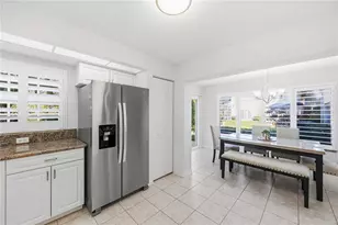 821 Montrose Dr, Venice, FL 34293 - Photo 17