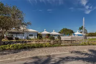 821 Montrose Dr, Venice, FL 34293 - Photo 63