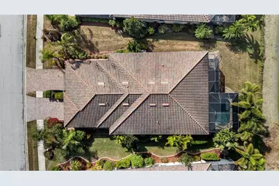 20219 Tesoro  Pool Drive, Venice, FL 34293 - Photo 59