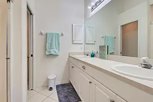 703 Casa Del Lago Way, Venice, FL 34292 - Photo 21