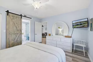 649 Tamiami Trail S, Venice, FL 34285 - Photo 15