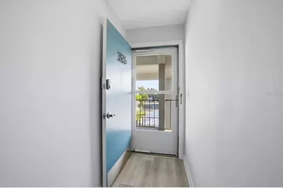 649 Tamiami Trail S #306, Venice, FL 34285 - Photo 3