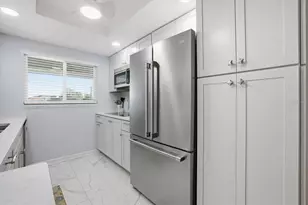 649 Tamiami Trail S, Venice, FL 34285 - Photo 11