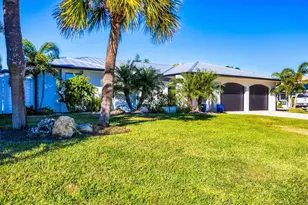438 W Gate Dr, Venice, FL 34285 - Photo 45