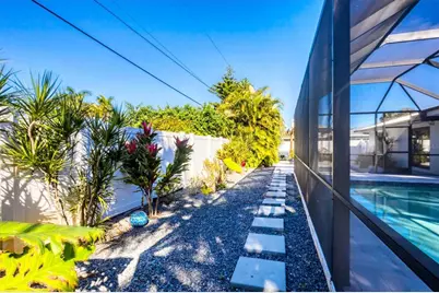 438 W Gate Drive, Venice, FL 34285 - Photo 37