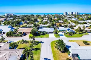 438 W Gate Dr, Venice, FL 34285 - Photo 47