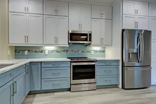 1951 San Silvestro Dr, Venice, FL 34285 - Photo 9