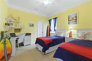 677 Lakescene Dr, Venice, FL 34293 - Photo 25