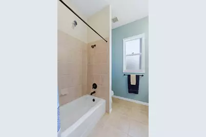 677 Lakescene Drive, Venice, FL 34293 - Photo 23