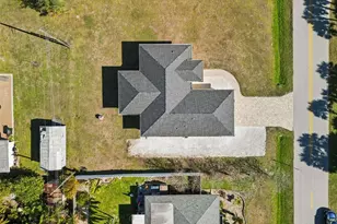 1420 E Gate Dr, Venice, FL 34285 - Photo 45