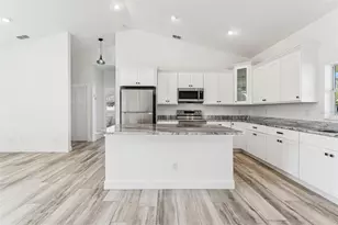 1420 E Gate Dr, Venice, FL 34285 - Photo 21