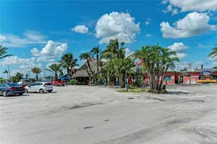 416 Laurel Lake Dr, Venice, FL 34292 - Photo 81
