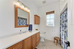 1333 Oak Point Ct, Venice, FL 34292 - Photo 45