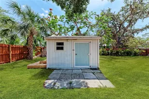 4616 Leeta Ln, Sarasota, FL 34234 - Photo 39