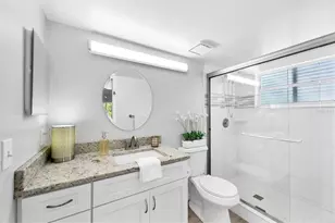 454 Cerromar Rd, Venice, FL 34293 - Photo 21