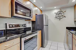 244 Saint Augustine Ave, Venice, FL 34285 - Photo 7