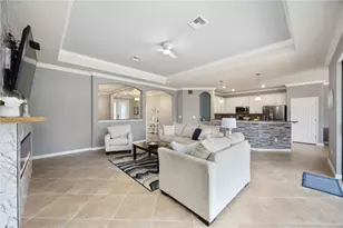 20700 Granlago Dr, Venice, FL 34293 - Photo 9