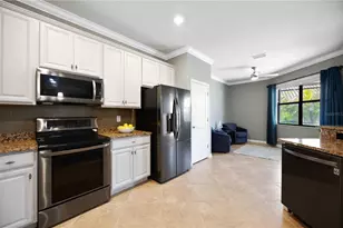 20700 Granlago Dr, Venice, FL 34293 - Photo 19