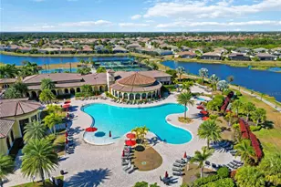 20700 Granlago Dr, Venice, FL 34293 - Photo 3