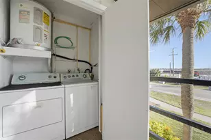 461 Airport Ave E, Venice, FL 34285 - Photo 19