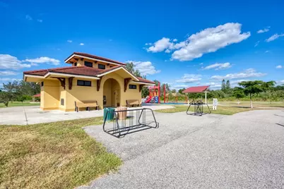 461 Airport Avenue E #106, Venice, FL 34285 - Photo 49