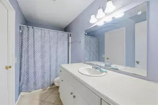 1356 Yacht Club Dr, Venice, FL 34293 - Photo 21