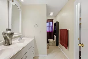 1356 Yacht Club Dr, Venice, FL 34293 - Photo 19