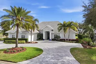 403 Trenwick Ln, Venice, FL 34293 - Photo 3