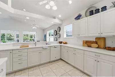 213 Venice Palms Boulevard, Venice, FL 34292 - Photo 5