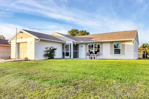 571 Morningside Rd, Venice, FL 34293 - Photo 1