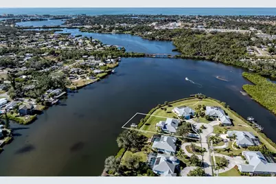 853 Hillcrest Drive, Nokomis, FL 34275 - Photo 3