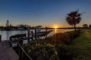 853 Hillcrest Dr, Nokomis, FL 34275 - Photo 41