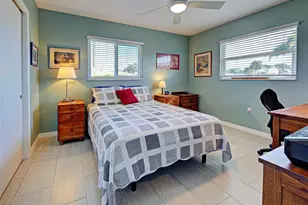 1350 Lakeside Dr, Venice, FL 34293 - Photo 31