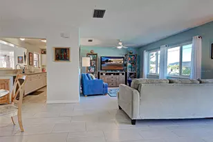 1350 Lakeside Dr, Venice, FL 34293 - Photo 5