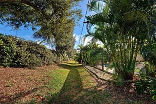 153 Hourglass Dr, Venice, FL 34293 - Photo 39