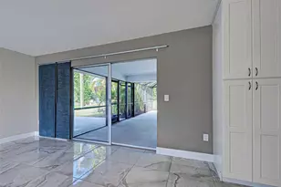 153 Hourglass Dr, Venice, FL 34293 - Photo 7