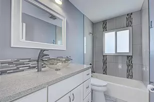 153 Hourglass Dr, Venice, FL 34293 - Photo 25