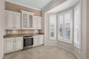 1833 Lancashire Dr, Venice, FL 34293 - Photo 5