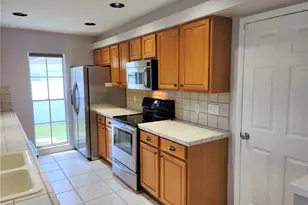 979 Nantucket Rd, Venice, FL 34293 - Photo 13