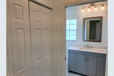 979 Nantucket Road, Venice, FL 34293 - Photo 23