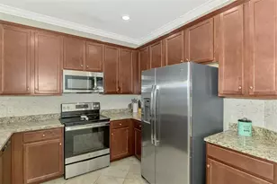 20390 Lagente Cir, Venice, FL 34293 - Photo 9