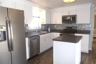 451 Longwood Dr, Venice, FL 34285 - Photo 7