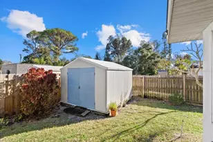 2701 Shamrock Dr, Venice, FL 34293 - Photo 25