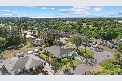 2701 Shamrock Drive, Venice, FL 34293 - Photo 37