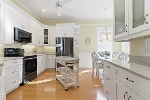 494 Meadow Sweet Cir, Osprey, FL 34229 - Photo 9