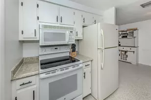 525 Azalea Dr NW, Port Charlotte, FL 33952 - Photo 15