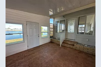 109 Lakeview Drive, North Port, FL 34287 - Photo 5